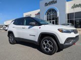 Used 2022 Jeep Compass Trailhawk w/ Trailhawk Elite Group image 2