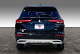 Used 2023 Mitsubishi Outlander SE image 4