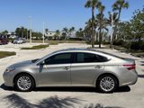 Used 2014 Toyota Avalon XLE Premium image 4