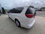 New 2025 Chrysler Pacifica Select image 5