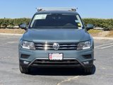 Used 2020 Volkswagen Tiguan SEL image 2
