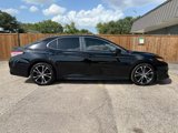 Used 2019 Toyota Camry SE image 4