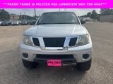 Used 2014 Nissan Frontier SV image 2