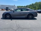 Used 2023 Toyota Camry SE image 2