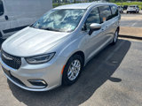 Used 2023 Chrysler Pacifica Touring-L image 2