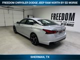Used 2024 Nissan Altima 2.5 SR image 3