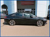 Used 2023 Hyundai Elantra SEL w/ Convenience Package image 2