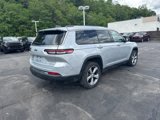 Used 2021 Jeep Grand Cherokee L Limited w/ Luxury Tech Group II image 3