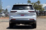New 2025 Jeep Grand Cherokee L Laredo image 6
