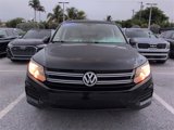 Used 2017 Volkswagen Tiguan S image 3