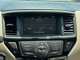 Used 2017 Nissan Pathfinder S image 3