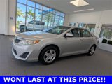 Used 2014 Toyota Camry L image 4