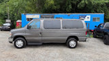 Used 2009 Ford E-350 and Econoline 350 XLT image 2