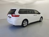 Used 2015 Toyota Sienna L image 5