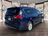 Used 2018 Chrysler Pacifica Limited image 5