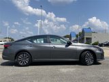 Used 2024 Nissan Altima 2.5 SV image 2