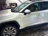 Used 2022 Toyota RAV4 XLE Premium image 4