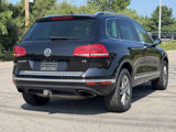 Used 2016 Volkswagen Touareg VR6 image 5