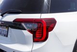 Used 2022 GMC Acadia SLE w/ Driver Convenience Package image 5