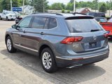 Used 2018 Volkswagen Tiguan SE w/ Panoramic Sunroof Package image 3