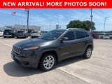 Used 2015 Jeep Cherokee Latitude image 2
