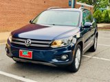 Used 2015 Volkswagen Tiguan SE image 2