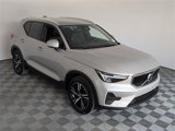 Used 2023 Volvo XC40 B4 Core w/ Convenience Package image 2