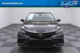 Used 2023 Toyota Camry SE image 2