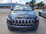 Used 2015 Jeep Cherokee Latitude image 2