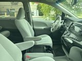 Used 2014 Toyota Sienna LE image 4