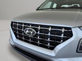 Used 2025 Hyundai Venue SEL image 2