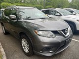 Used 2015 Nissan Rogue SV image 2