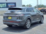 Used 2019 Lincoln Nautilus Select image 2