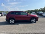 Used 2021 Jeep Cherokee Latitude image 3