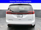 New 2025 Chrysler Pacifica Limited image 5
