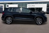 Used 2022 Volkswagen Taos SE image 3