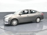 Used 2015 Nissan Versa SV image 2