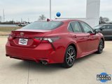 Used 2023 Toyota Camry SE image 3