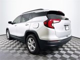 Used 2022 GMC Terrain SLE w/ Driver Convenience Package image 3
