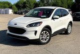 Certified 2020 Ford Escape SE image 2