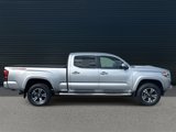 Used 2019 Toyota Tacoma TRD Sport image 4