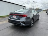 Used 2021 Kia Forte LXS image 3