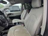 Used 2019 Chrysler Pacifica Touring-L w/ Advanced Safetytec Group image 4