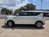 Used 2023 Kia Soul LX w/ LX Technology Package image 2