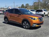 Used 2019 Nissan Kicks SR image 2