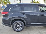 Used 2019 Toyota Highlander XLE image 4