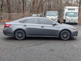 Used 2017 Toyota Avalon Touring image 2