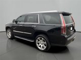 Used 2019 Cadillac Escalade Luxury image 3