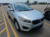 Used 2017 Kia Sorento LX w/ LX Convenience Package image 3