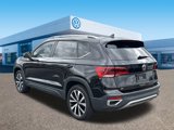 Certified 2022 Volkswagen Taos SE image 5